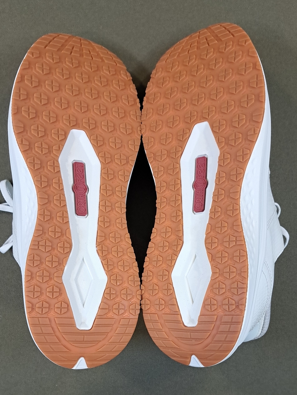 Orthofeet Stride Hands-Free Sneakers - Color: Ecru - Size: Women 11.5 Wide (D) - Picture 9 of 13